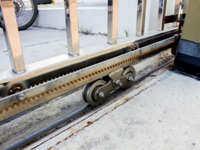 Guía para motorizar una puerta corredera